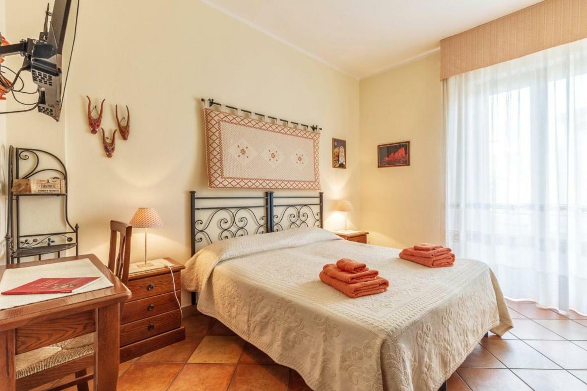 Il Leccio Panzió Tortolì Kültér fotó